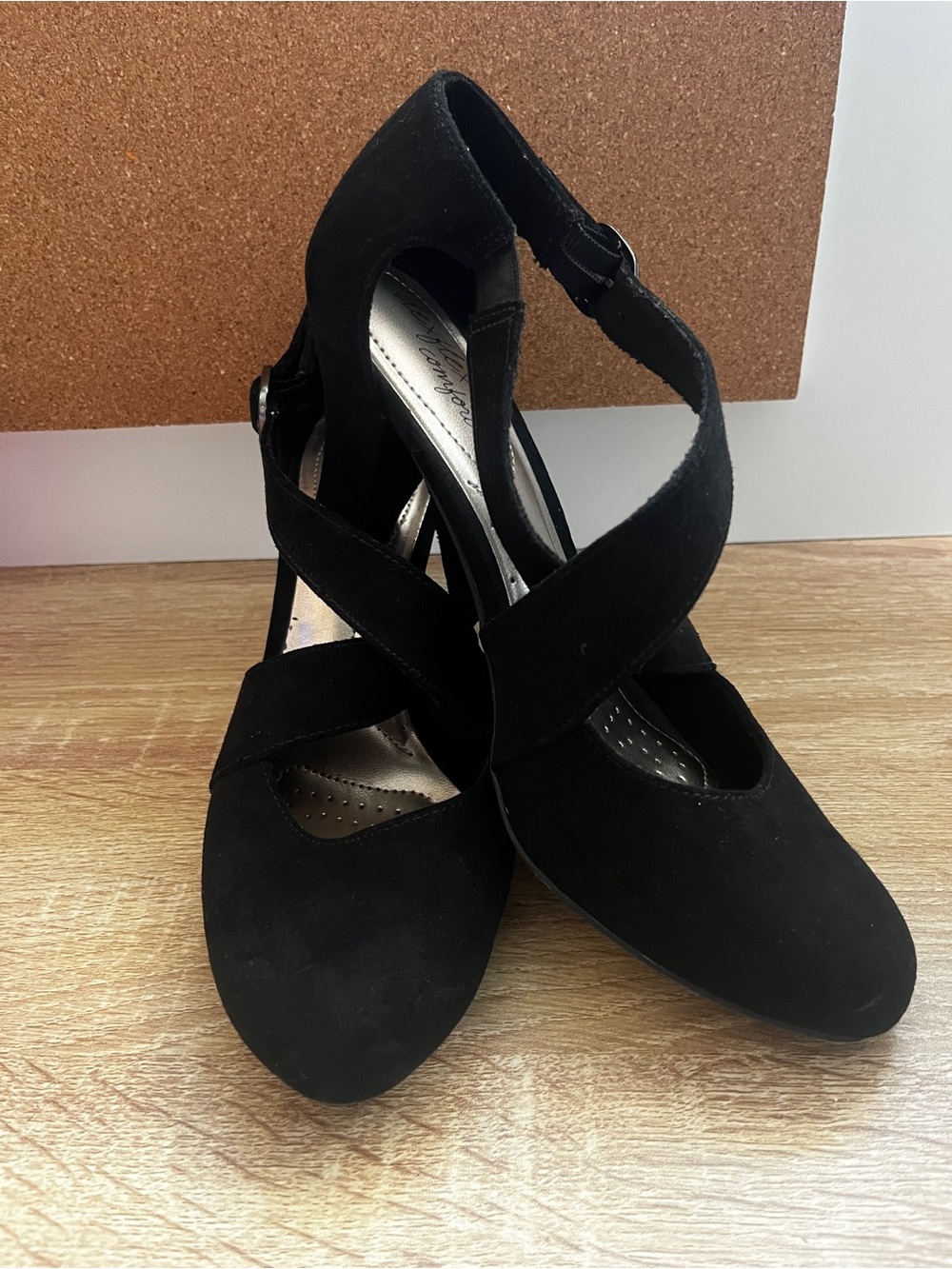 dexflex comfort Black Crisscross Suede Women's Heels